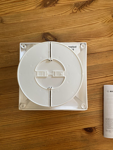 Niiskussensoriga ventilatsioon Bosch Fan 1900DH W (6 foto / 10)