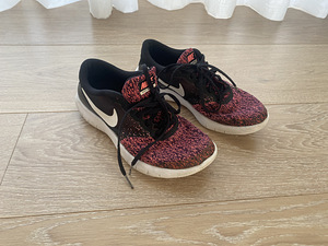 Nike tossud nr 38 (3 foto / 8)