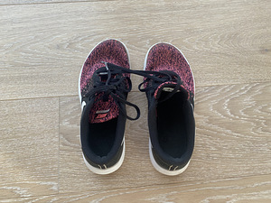 Nike tossud nr 38 (8 foto / 8)