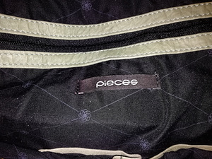 Pieces travel bags (1 foto / 3)