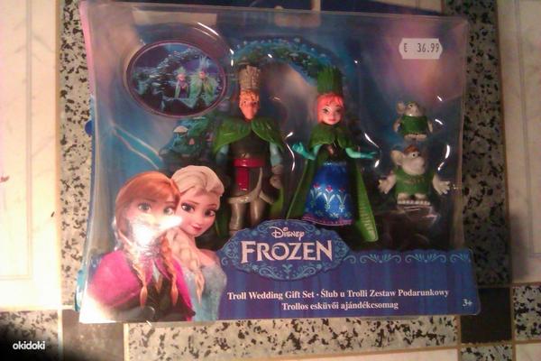Новый комплект кукол Disney Frozen: Troll Wedding Gift Set (фото #3)