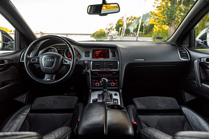 Audi Q7 4.2 TDI v8 240kw S-Line (12 foto / 14)