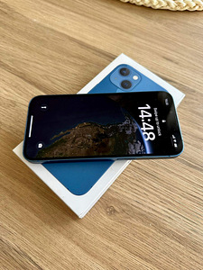 iPhone 13 128 ГБ (2 фото из 2)