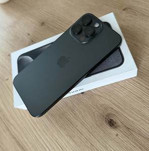 iPhone 15 pro max 256Gb (1 foto / 2)