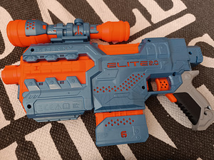 Nerf пистолеты (4 фото из 6)