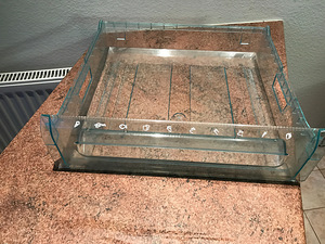 Riiulid ja sahtlid, külmkapp Electrolux ER9004B (2 foto / 7)