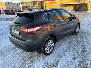 Nissan Qashqai DIG-T 1.2 B,A 2016 (6 foto / 9)