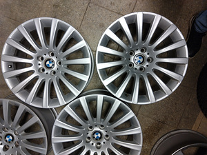 19 " BMW erilaiad veljed 5x120 8,5x 19 et 25 ja 9,5x19 et 39 (3 foto / 5)