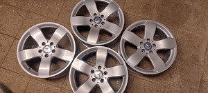 17 " Mercedes диски 5x112 17x8 et 36 (1 фото из 2)