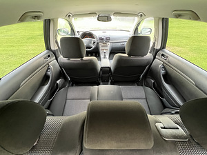 Toyota Avensis 2.2 130kw 2007 a (7 foto / 9)