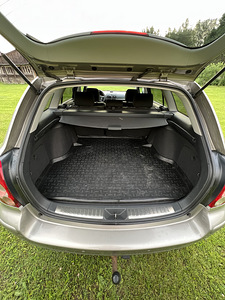Toyota Avensis 2.2 130kw 2007 a (8 foto / 9)