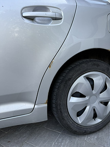 TOYOTA AVENSIS 2010a. (5 foto / 9)