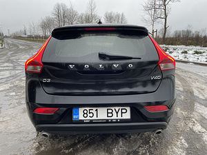 Volvo V40 Ocean Race Intelli Safe Pro 2.0 110kW (3 foto / 12)