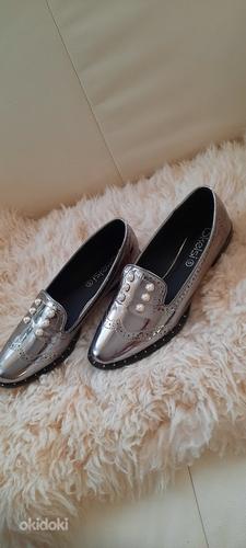 Серебряные туфли (фото #2)