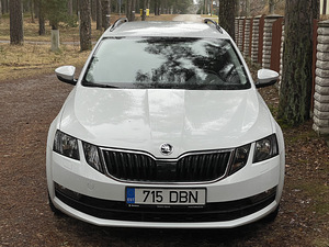 Skoda Octavia (3 фото из 4)