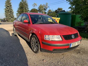 VW Passat 1.9tdi автомат (1 фото из 6)