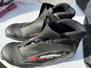 Salomon suusasaapad 44 (1 foto / 3)