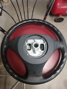 Руль BMW e60/61 (2 фото из 2)