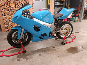 Suzuki gsx-r 600 (1 фото из 7)