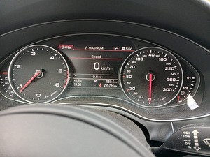 Audi A6 C7 (8 фото из 10)