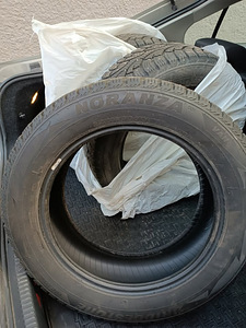 Talverehvid Bridgestone Noranza 215/60R17 (3 foto / 6)