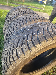 Шины Toyo ice freezer 195/65 R15 (5 фото из 5)