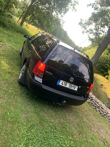Volkswagen bora 2.0 85kw 2000 (3 foto / 4)
