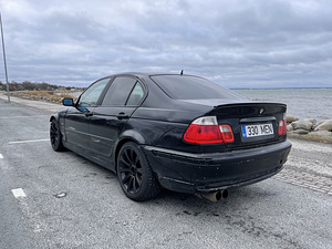 BMW 328i (4 фото из 10)
