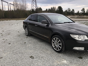 Skoda Superb 2.0TDI 125KW DSG (4 foto / 8)