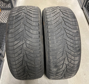 Yokohama Blueaearth Winter V905 235/45R18 (2TK) (1 foto / 5)