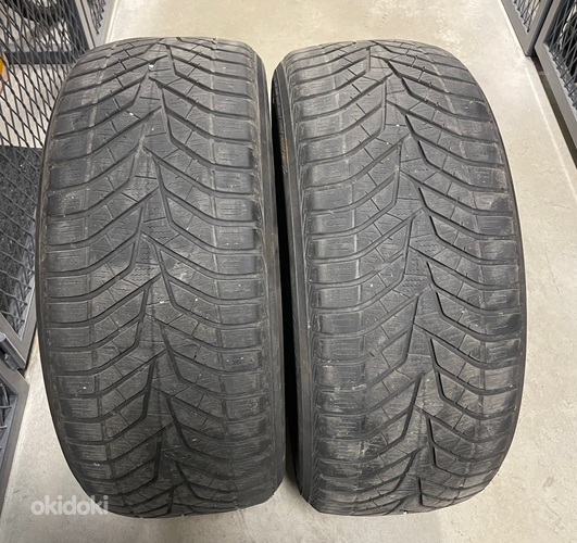 Yokohama Blueaearth Winter V905 235/45R18 (2 шт.)