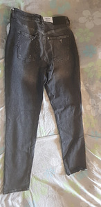 Джинсы р-р 38 (3 фото из 5)