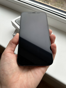 iPhone 12 64GB Must (2 foto / 2)