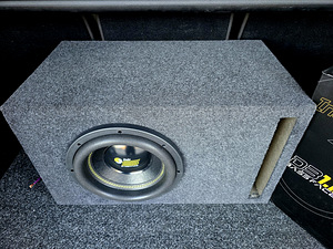 BF INDY S10 10" 2000W ja Monoblock, pult, uus (5 foto / 10)