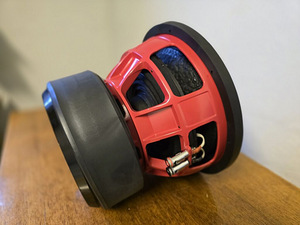 BassFace TEAM RED 12" 7000W 2+2ohm, UUS (3 foto / 9)
