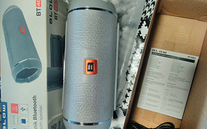 Väike bluetooth kõlar (1 foto / 3)