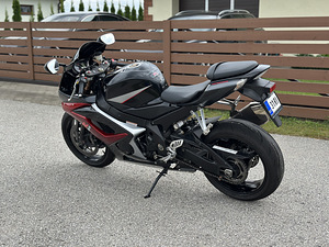 Suzuki GSX-R 1000 K6 (4 foto / 8)