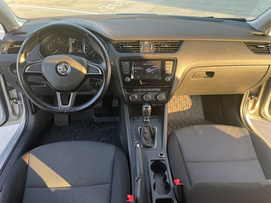 Skoda Octavia Combi 1.2 81kW 2016 (7 foto / 13)