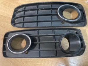 Audi S5 udutulede katted B8/8T(2007–2012) varuosa 810807682E (1 foto / 2)