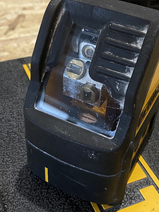 DeWalt DW088CG laser (3 foto / 3)