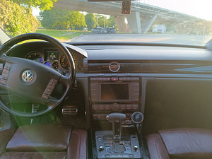 Volkswahen Phaeton 3.0TDI 165kW (7 foto / 9)