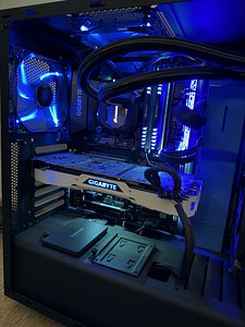 Gaming PC - Intel i7 7700K, 1080TI, 16GB Ram, Watercooling (2 foto / 3)