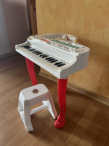 Elektrooniline laste piano (2 foto / 3)