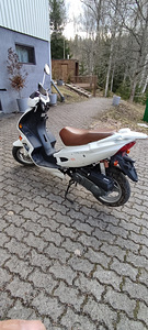 Скутер Хелкама СК 2 (3 фото из 5)