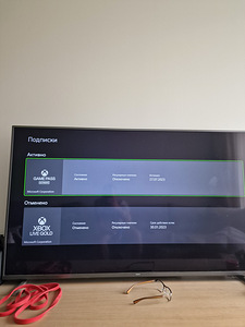 Xbox Series X 1tb + 2 puldit + GamePass (3 foto / 3)