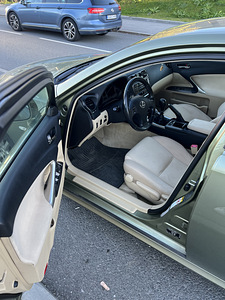 M/V Lexus IS220D 130kw (8 foto / 9)