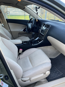 M/V Lexus IS220D 130kw (9 foto / 9)