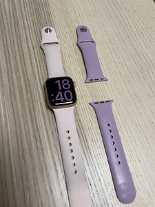 Apple Watch SE Gold 40mm (3 foto / 8)