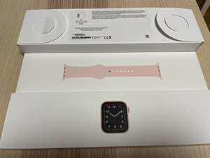 Apple Watch SE Gold 40mm (8 foto / 8)