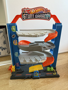 Hotwheels (3 foto / 3)